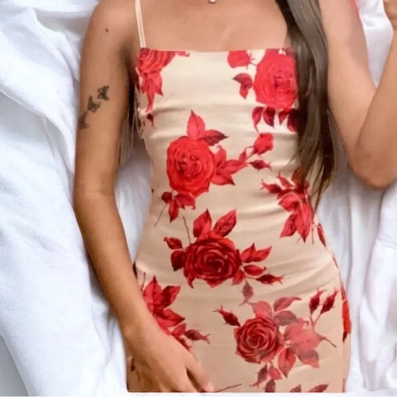 Floral dress - Picture 1 of 5